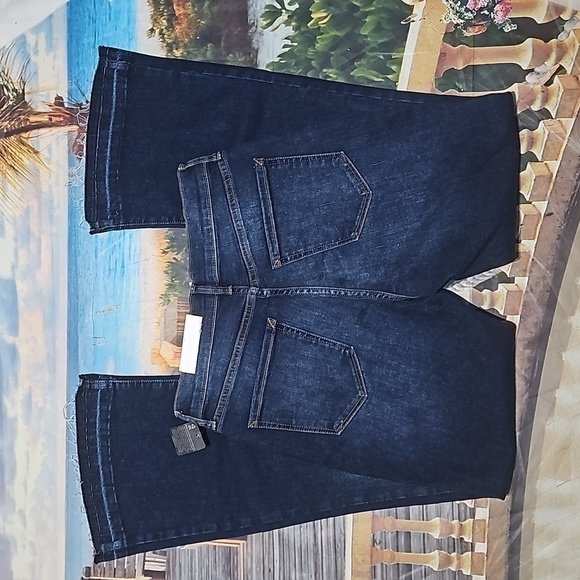 Ann Taylor High Rise 5 Button Flare Jeans Size 6P NWT - Picture 5 of 5